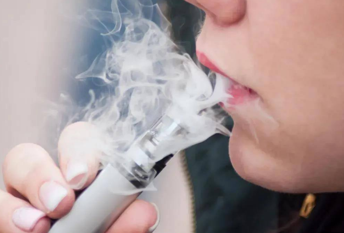 一次性电子烟的肺吸和轻肺吸有什么区别
