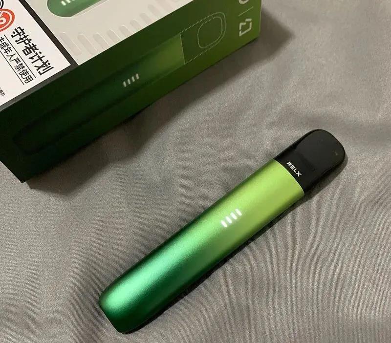 悦刻幻影Pro充电时呼吸灯闪烁该如何处理